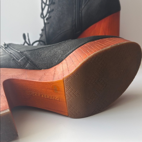 Lucky Brand Tafari Platform Lace Up Ankle Booties - Picture 7 of 11